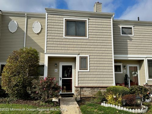 31 Ann Ct, Tinton Falls NJ  07724-3000 exterior