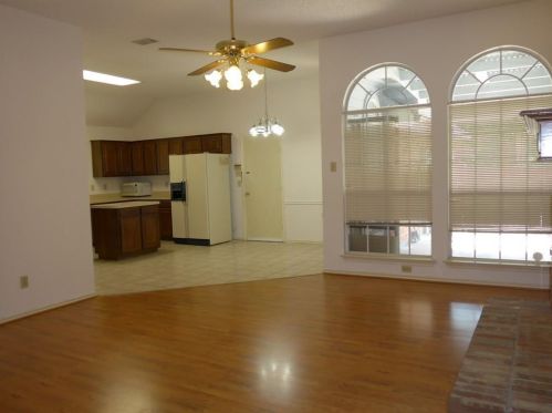 2014 Sword Dr, Garland TX  75044-6026 exterior