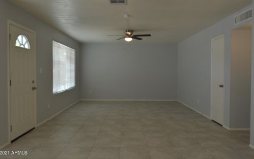 2007 59th Ave, Phoenix AZ 85033-2823 exterior