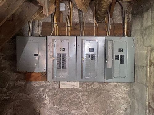 7 Kendall St, Worcester MA 01605-2715 exterior