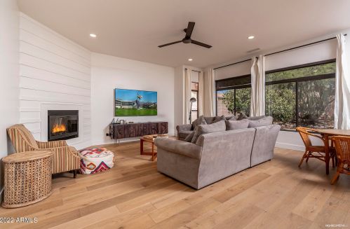 22629 43rd Pl, Phoenix, AZ 85050-8730