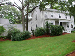 2072 Washington St, Newton, MA 02462-1601