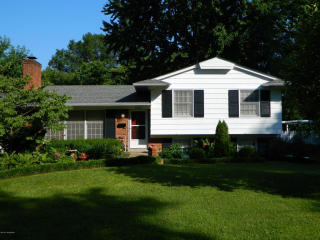 6703 Greenlawn Rd, Louisville, KY 40222-6658