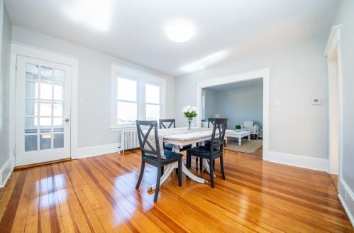 527 Oliver St, New Bedford MA  02745-1435 exterior