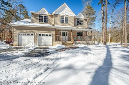 438 Freehold Rd, Jackson Twp NJ 08527-4631 exterior