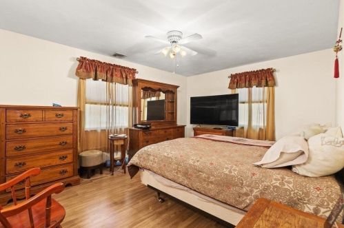 34 Grampian Way, Weymouth MA 02188-3506 exterior