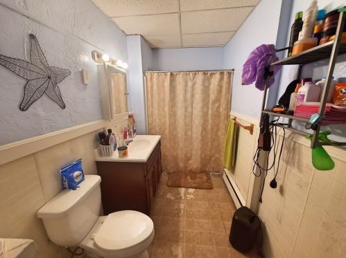 141 Vernon St, Worcester MA 01610-2156 exterior