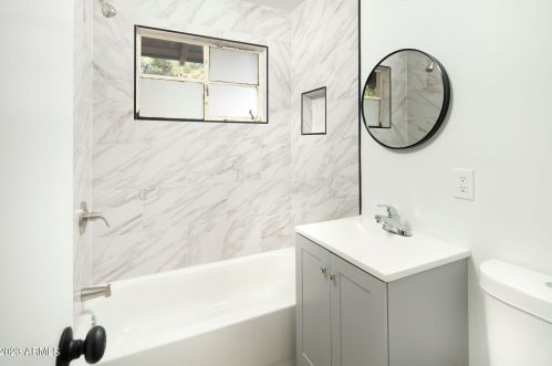 908 Claremont St, Phoenix AZ 85015-2028 exterior