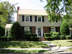 60 Fessenden St, Newton, MA 02460-1120