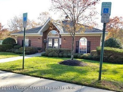 19 Charles Ct, Tinton Falls NJ 07712-7941 exterior