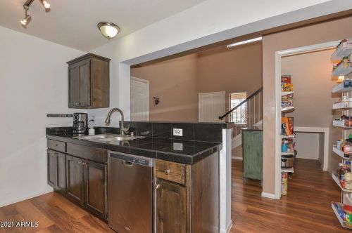 2206 Cambridge Ave, Phoenix AZ 85006-1415 exterior