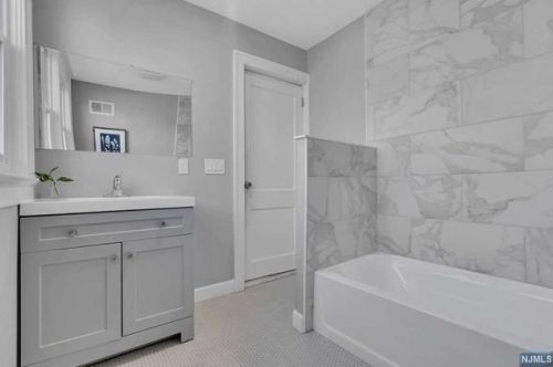 122 Grand Pl, Kearny NJ  07032-1847 exterior