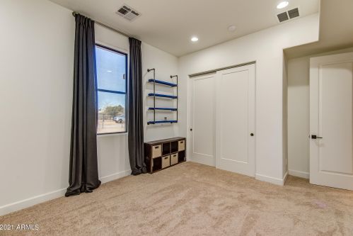 35205 3rd Ave, Phoenix AZ 85027-5908 exterior