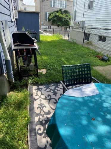 189 Hamlet St, Fall River MA 02724-3363 exterior