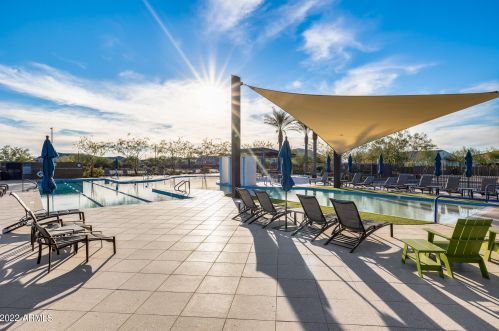 22421 30 St, Phoenix AZ 85050-4405 exterior