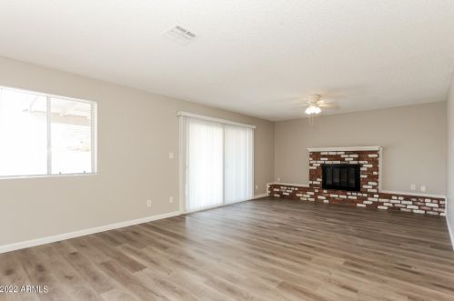 922 Danbury Rd, Phoenix AZ  85023-2634 exterior