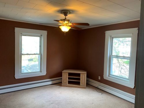 27 Barry St, Quincy MA 02169-1603 exterior