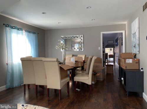 817 Broad St, West Deptford, NJ 08096-3501