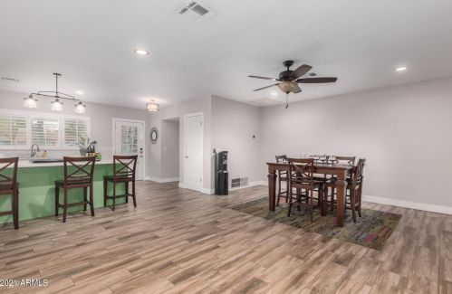 2126 Cambridge Ave, Phoenix AZ 85007-1111 exterior