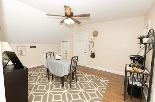 555 Broadway, Fall River MA 02724-2940 exterior