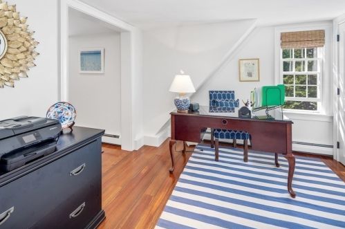 107 Leavitt St, Hingham MA 02043-2973 exterior