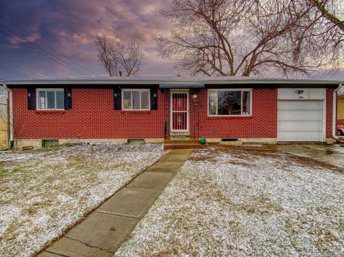 3004 Tufts Ave, Englewood, CO 80110-5319