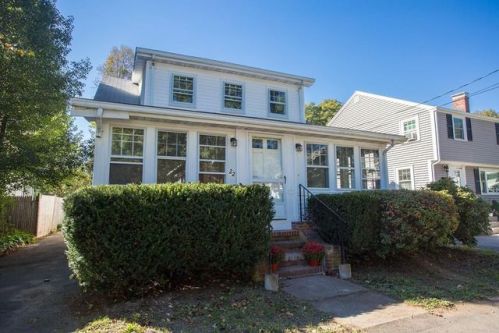 22 Bradford Rd, Milton, MA 02186-4703