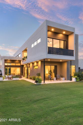 7729 13th Pl, Phoenix AZ  85020-4202 exterior