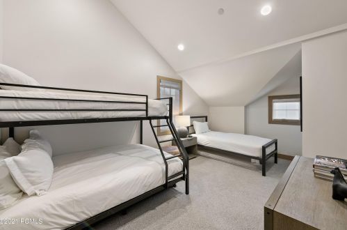 1231 Lowell Ave, Park City UT 84060-5115 exterior