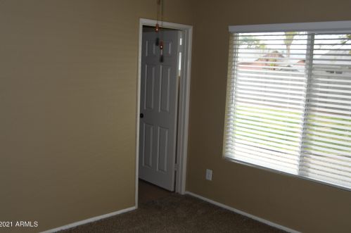 4061 Aster Dr, Phoenix AZ 85032-7318 exterior