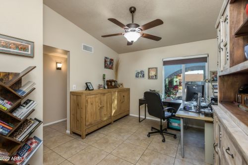 10602 42nd St, Phoenix AZ 85050-3376 exterior