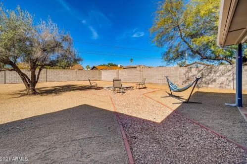 3216 Claire Dr, Phoenix AZ 85032-4911 exterior