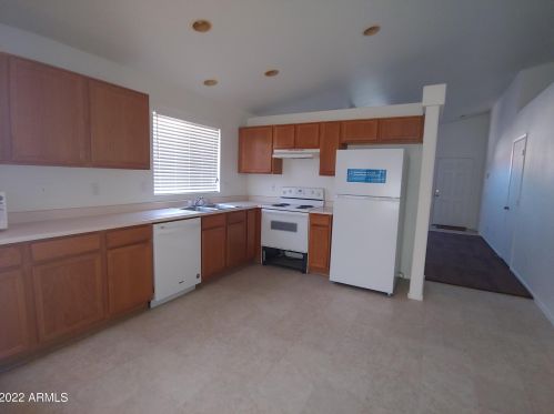 12424 42nd Dr, Phoenix AZ  85029-2955 exterior