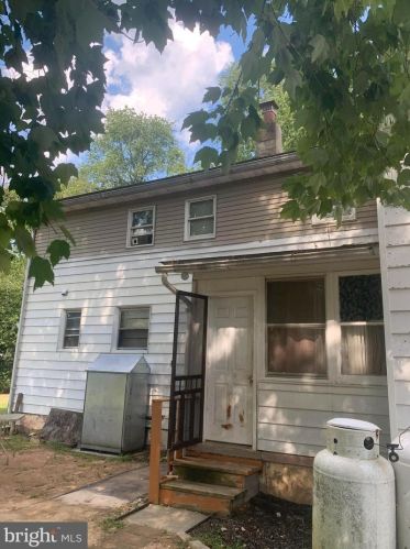 3 Fran Ave, Trenton NJ 08628-1508 exterior