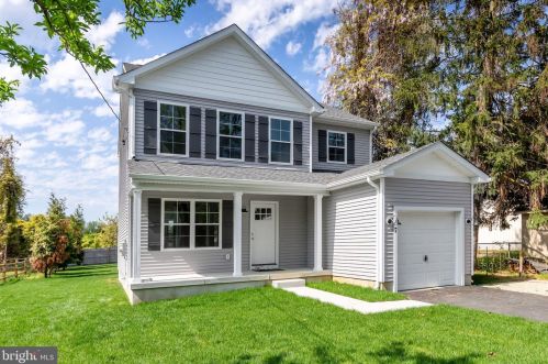 7 Houston Ave, West Deptford, NJ 08093-1657