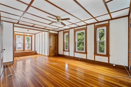 64 Brk Ave, Newton MA 02460-1508 exterior