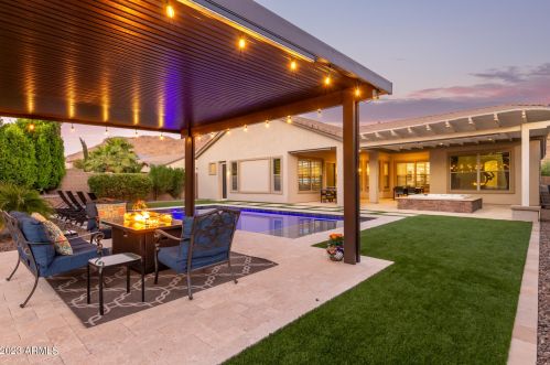 26518 51st Dr, Phoenix AZ  85083-1274 exterior