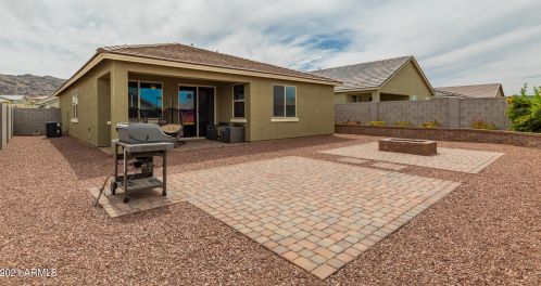 2316 Beautiful Ln, Phoenix AZ 85042-7116 exterior