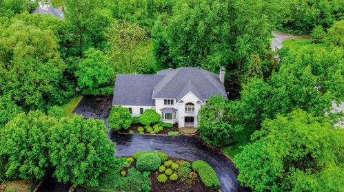 1240 131 Ct, Lemont IL exterior