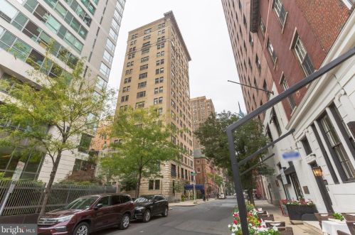 250 17th St, Philadelphia PA  19103-6311 exterior