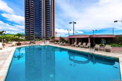 415 South St, Honolulu HI  96813-5052 exterior