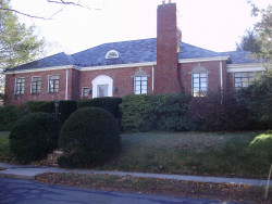 4 Kenilworth St, Newton, MA 02458-2706