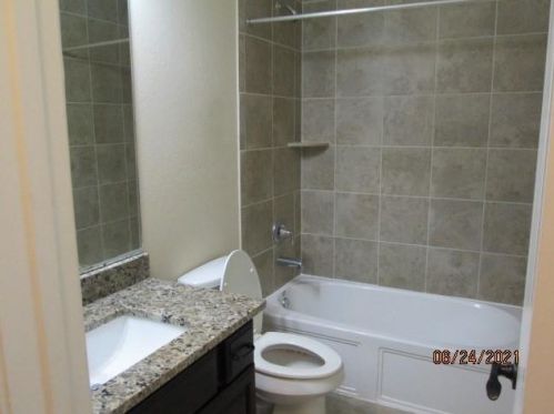 1422 Bell Rdg Ln, Richmond TX 77471-6610 exterior