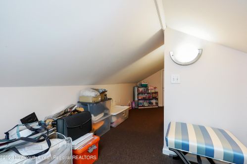 900 Roseld Ave, Tinton Falls NJ  07712-4154 exterior