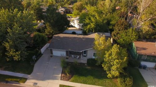 2193 Gyrfalcon Dr, Sandy UT 84092-4049 exterior