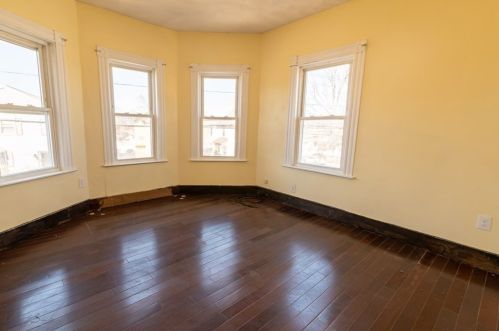 179 Shute St, Everett MA 02149-3133 exterior