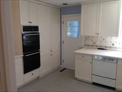 327 Dedham St, Newton MA 02461-2108 exterior