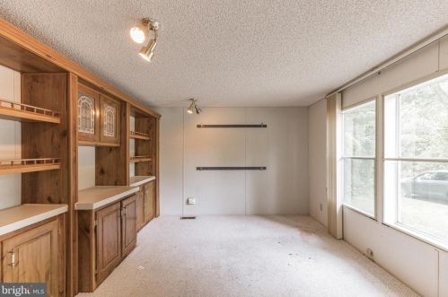 85 Hickory Ave, West Deptford NJ  08051-1501 exterior