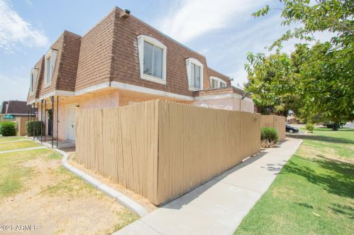 3428 Echo Ln, Phoenix, AZ 85051-5957