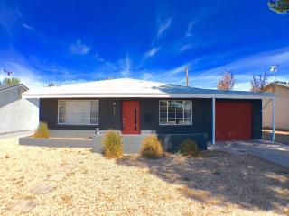 4418 Montecito Ave, Phoenix, AZ 85018-4328